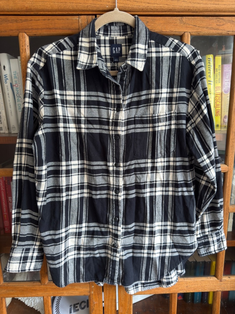 GAP Black & White Plaid Flannel Shirt XS 100% Cotton - Picture 2 of 6